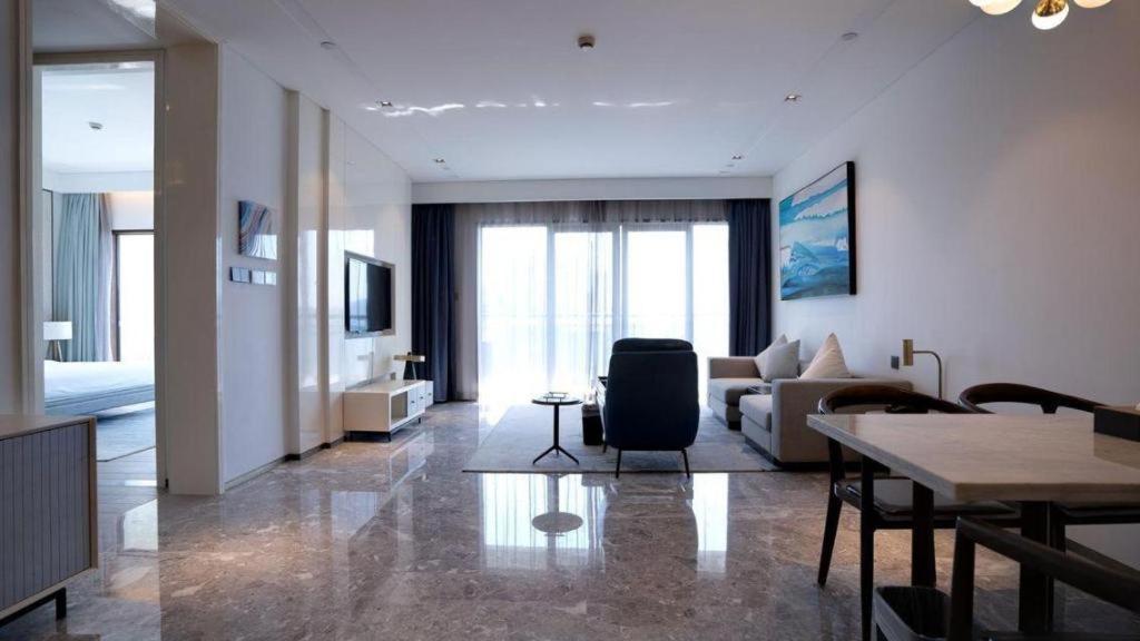 Sanya Rock Platinum Sea View Hotel Bagian luar foto