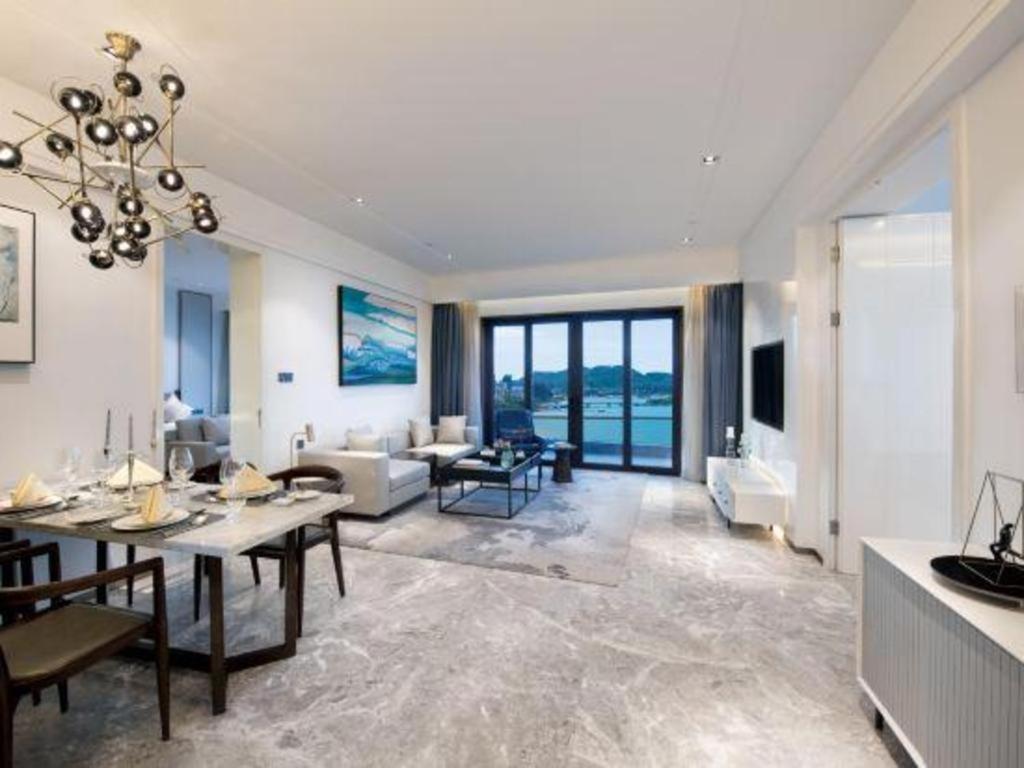 Sanya Rock Platinum Sea View Hotel Bagian luar foto