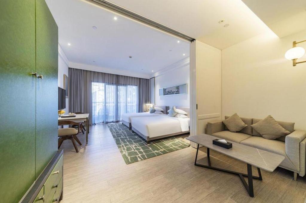 Sanya Rock Platinum Sea View Hotel Bagian luar foto